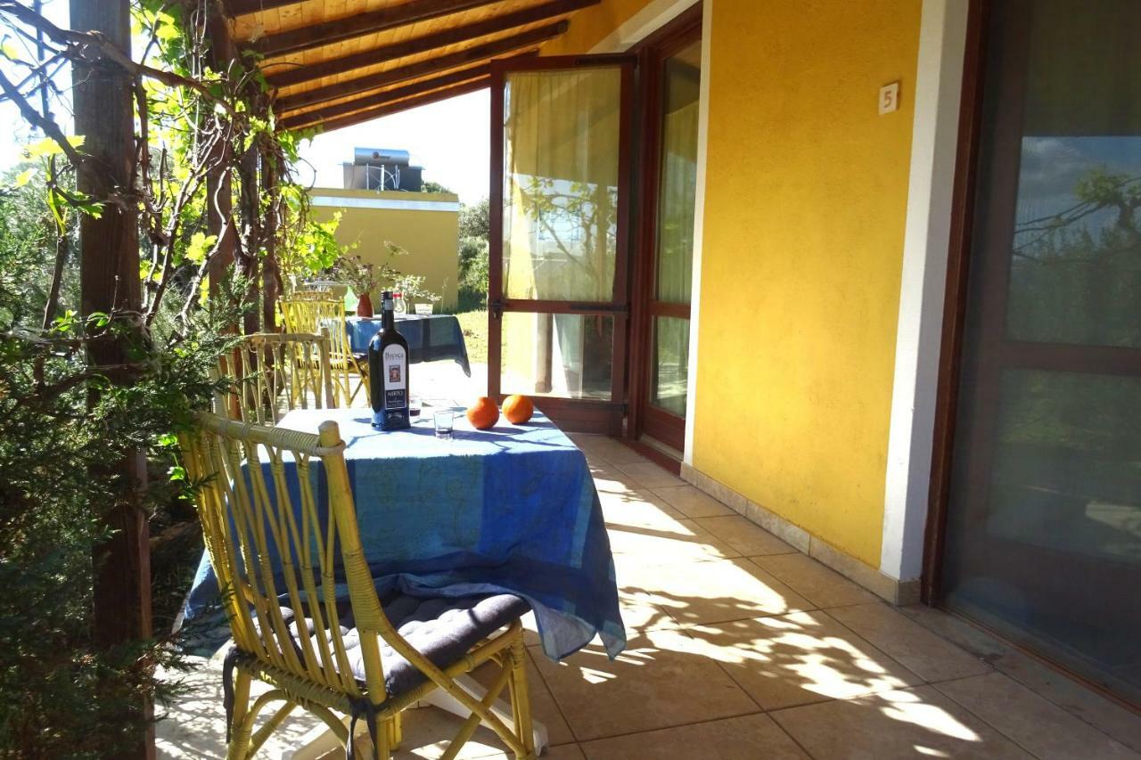 B&B Casa Per Ferie Villaggiocarovana Castiadas Kültér fotó